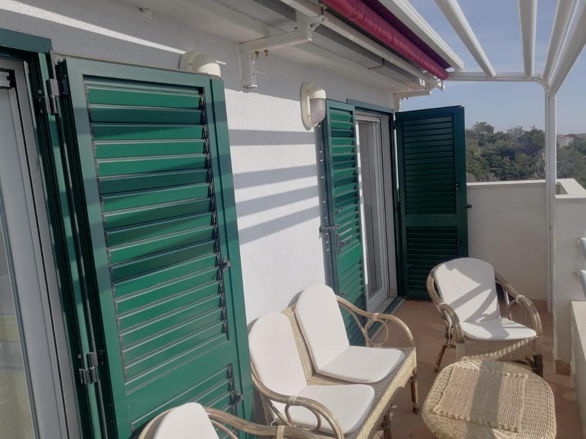 Appartamento Vista Dal Mare Pag Pag Town Esterno foto